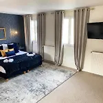 Le Clos De La Barre - Maison De Charme Au Calme -a 10 Min Des Plages Du Debarquement - Petit-dejeuner Maison Oda ve Kahvaltı