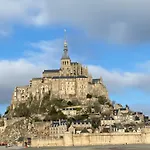 Le Clos De La Barre - Maison De Charme Au Calme -a 10 Min Des Plages Du Debarquement - Petit-dejeuner Maison Frühstückspension