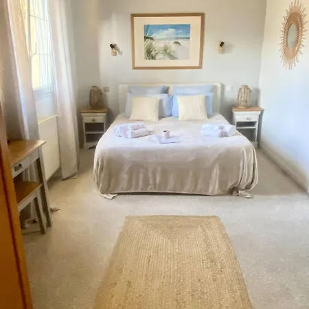 Bed & Breakfast Le Clos De La Barre- D'hotes De Charme En Normandie-basly-proche Debarquement 3*