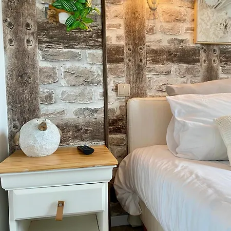 Le Clos De La Barre - Maison De Charme Au Calme -a 10 Min Des Plages Du Debarquement - Petit-dejeuner Maison Bed & Breakfast 4*