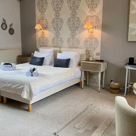 Le Clos De La Barre - Maison De Charme Au Calme -A 10 Min Des Plages Du Debarquement - Petit-Dejeuner Maison 4* Basly