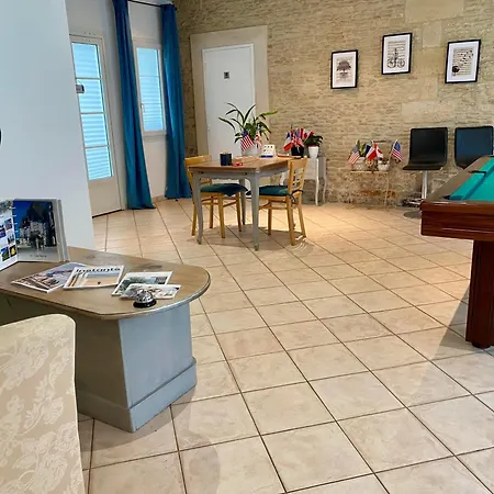 Le Clos De La Barre - Maison De Charme Au Calme -a 10 Min Des Plages Du Debarquement - Petit-dejeuner Maison 4*