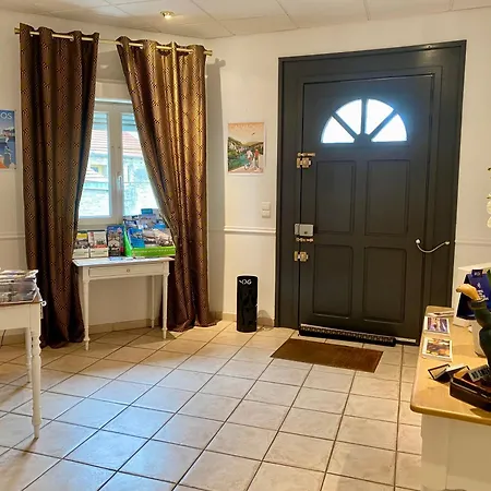 Le Clos De La Barre - Maison De Charme Au Calme -a 10 Min Des Plages Du Debarquement - Petit-dejeuner Maison
