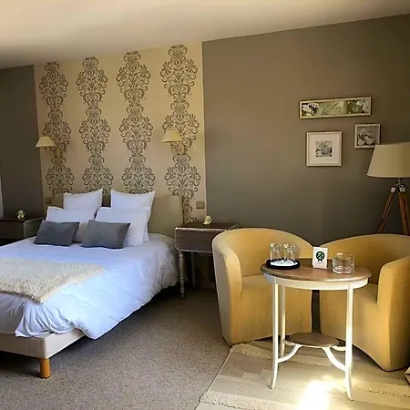 Le Clos De La Barre - Maison De Charme Au Calme -à 10 Min Des Plages Du Débarquement - Petit-déjeuner Maison