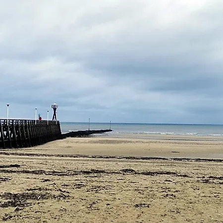 Le Clos De La Barre - Maison De Charme Au Calme -à 10 Min Des Plages Du Débarquement - Petit-déjeuner Maison Basly