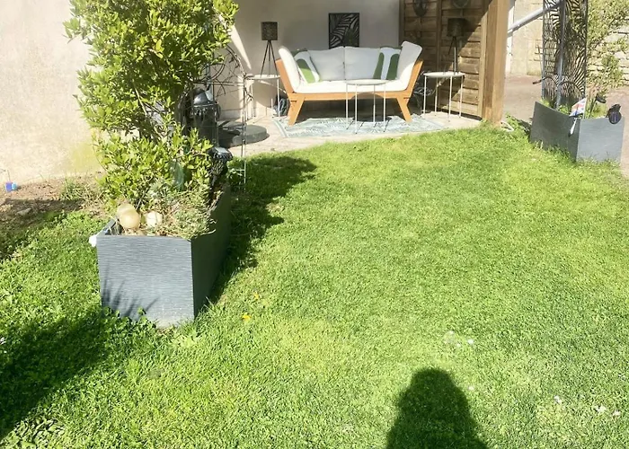 Le Clos De La Barre - Maison De Charme Au Calme -A 10 Min Des Plages Du Debarquement - Petit-Dejeuner Maison Отель типа 