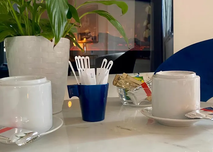 Le Clos De La Barre - Maison De Charme Au Calme -A 10 Min Des Plages Du Debarquement - Petit-Dejeuner Maison Отель типа 