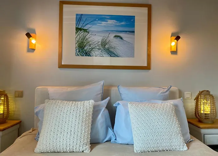 Le Clos De La Barre - Maison De Charme Au Calme -A 10 Min Des Plages Du Debarquement - Petit-Dejeuner Maison Отель типа 